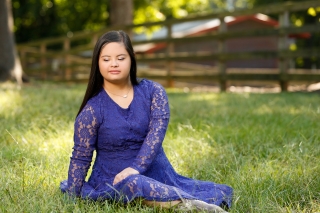 Marina a Johns Creek Senior with down-syndrome choose to take her senior pictures with Urban Flair and Starr Petronella