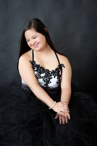 Marina a Johns Creek Senior with down-syndrome choose to take her senior pictures with Urban Flair and Starr Petronella